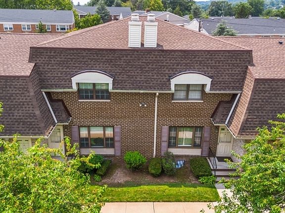 2nd image of 575 Grove St #F3
