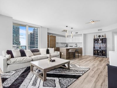1100 S Miami Ave #3901, Miami, FL, 33131