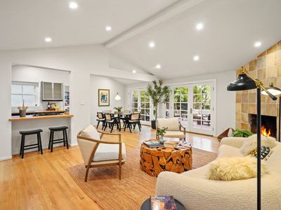 14146 Hartsook St, Sherman Oaks, CA, 91423