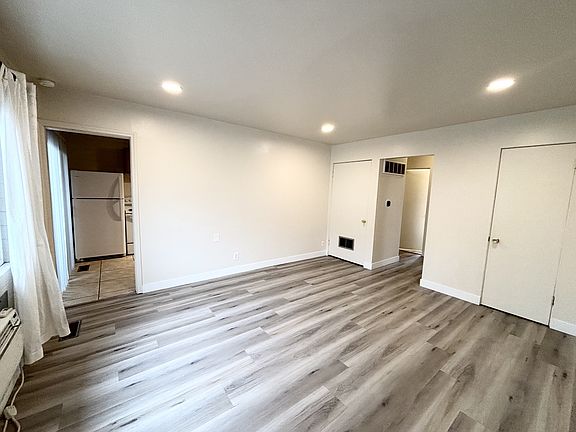 3rd image of 3605 S 900 E