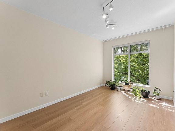 5th image of 3727 W 10th Ave #410