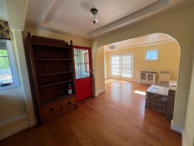 519 N Clementine St — Photo 9