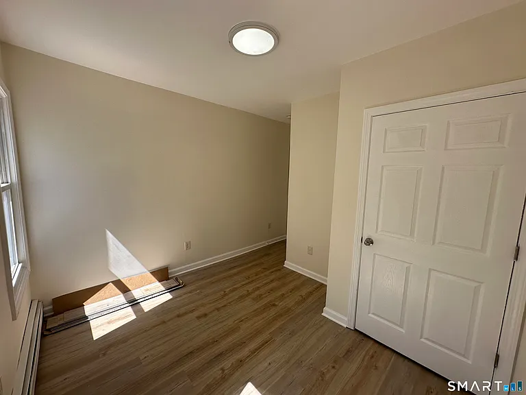 42 Jefferson Ave — Photo 8