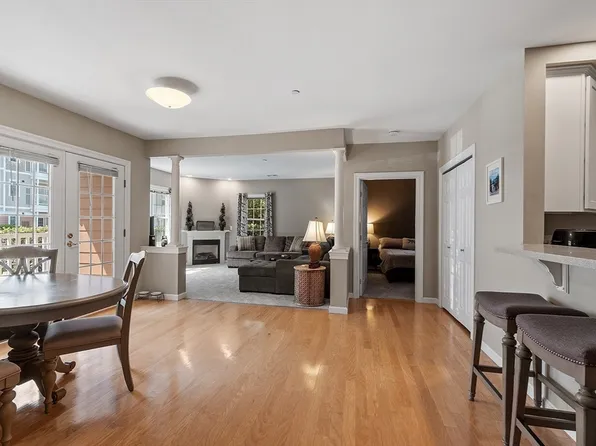 210 Chickering Rd Unit 102A, North Andover, MA 01845