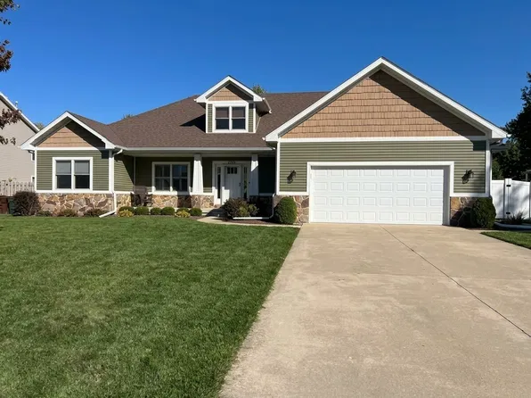 16 Woodside Ave, Kankakee, IL 60901