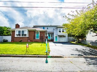 307 Maxwell St, Cliffwood, NJ 07721