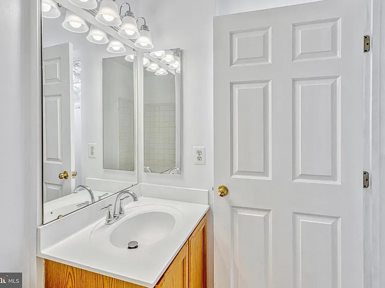 4062 Cressida Pl — Photo 11