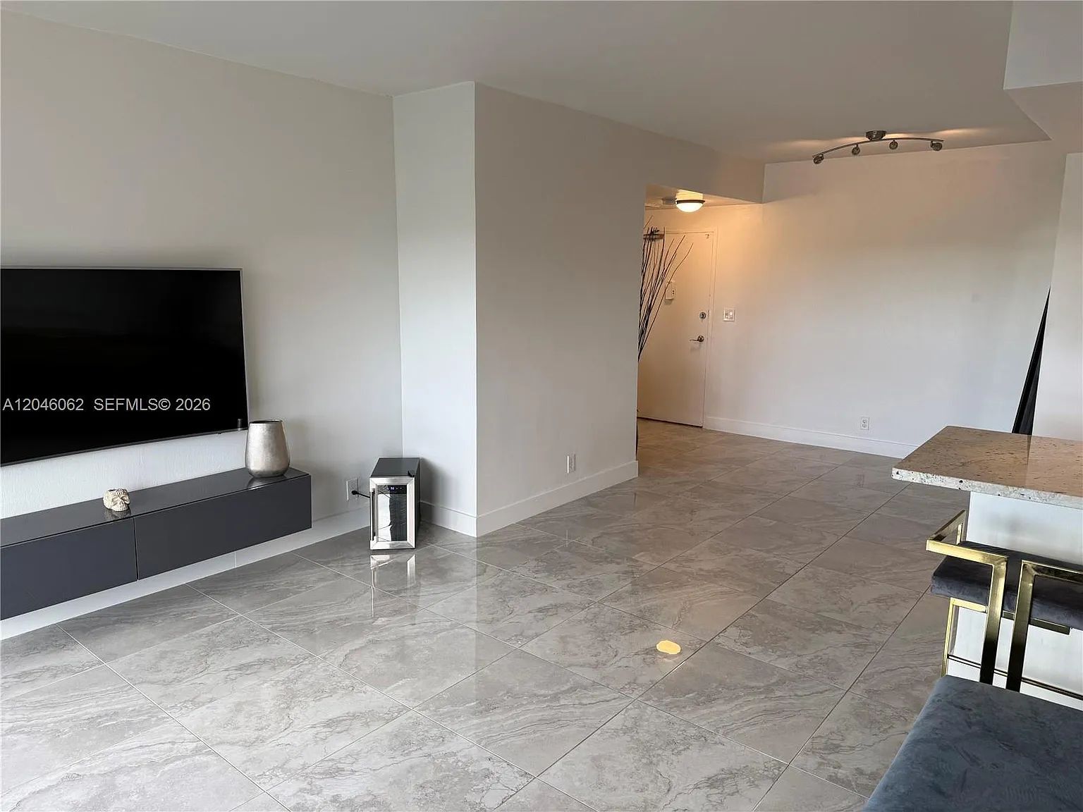 Clipper Condo No 1 — Photo 4