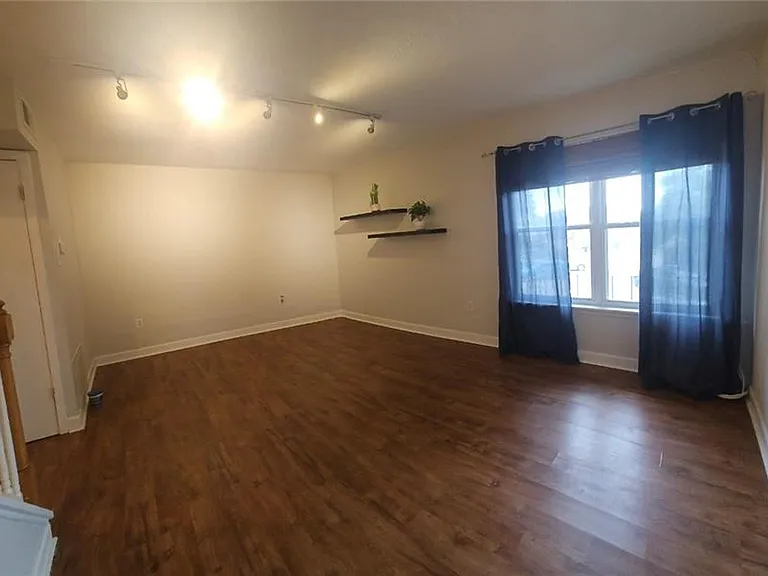 222 London Ave #218 — Photo 30