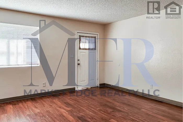 15605 N 29th St #5 — Photo 11