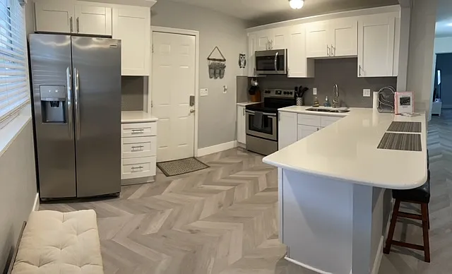 4733 W Wallace Ave — Photo 9