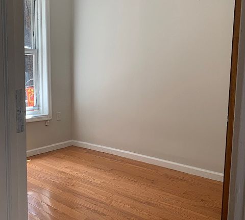 4th image of 226 Thompson St APT 3