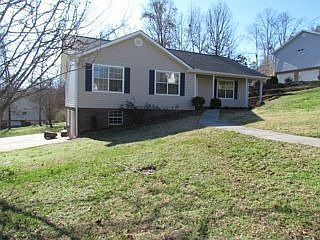 1st image of 107 Oak Hill Ct NE
