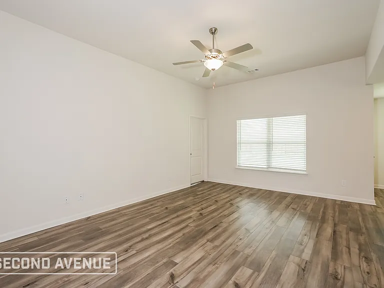 1325 Woodwinds Dr — Photo 5