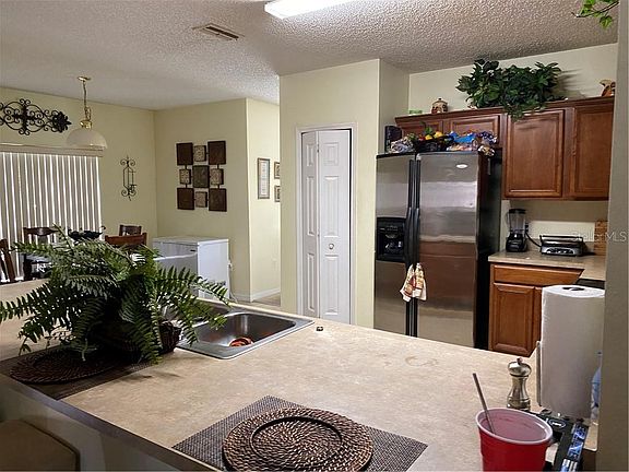 5th image of 830 Albi Ct