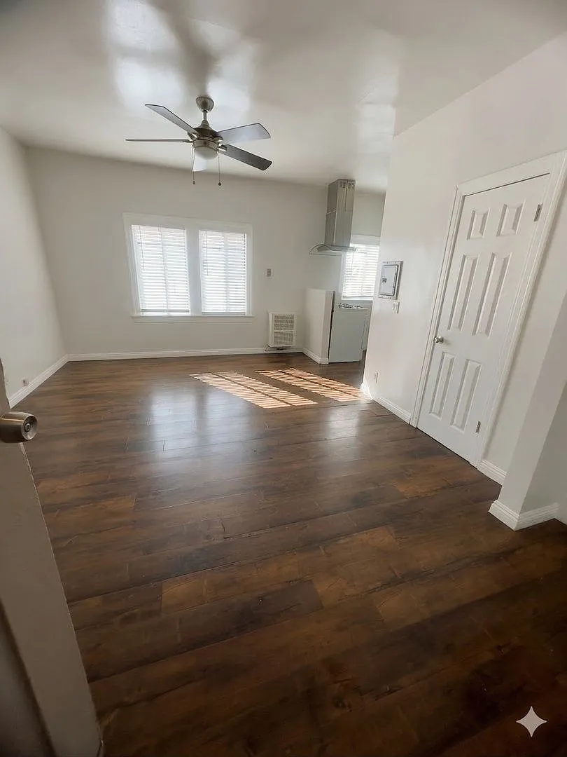 1 bed, 1.0 bath, 650 sqft, $1,895 — Photo 1