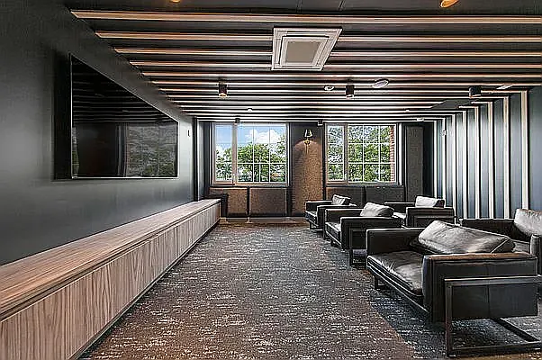 Rented by JCS Realty Group LLC | media 73