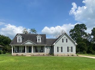 1729 Sterling Cir, Cairo, GA 39828