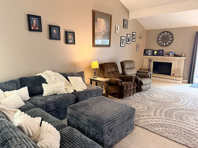 36 Cedar Hills Dr — Photo 24