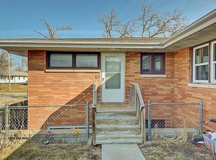 141 Southview Dr, Marion, IA 52302