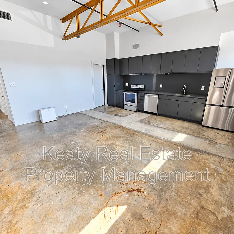 2 bed, 2.0 bath, 1000 sqft, $1,600 — Photo 2
