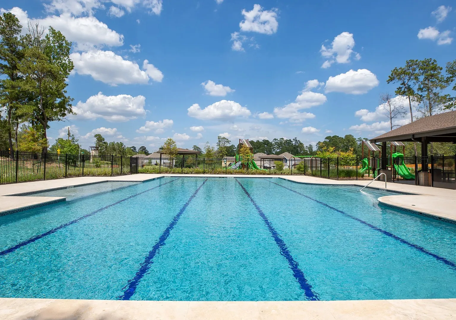 4 bed, $1,200 — Photo 4