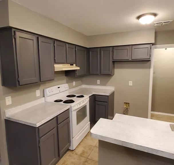 4704 Oakfield Way — Photo 9