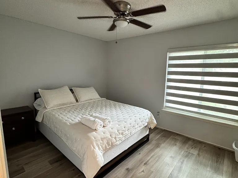 13638 Garden Grove Ct — Photo 11