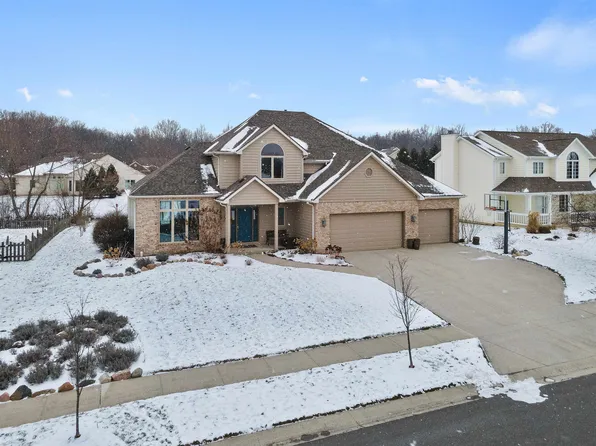 11121 Rockaway Dr, Fort Wayne, IN 46845