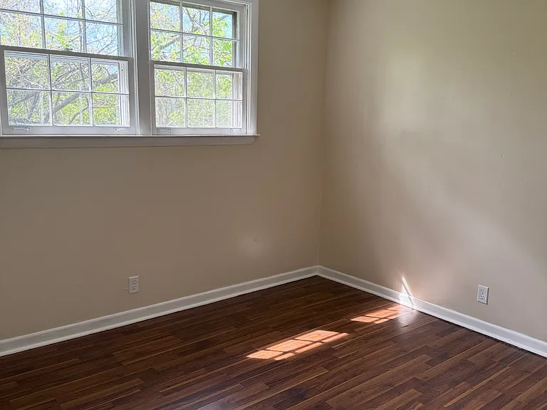 608 Sue Ct — Photo 20