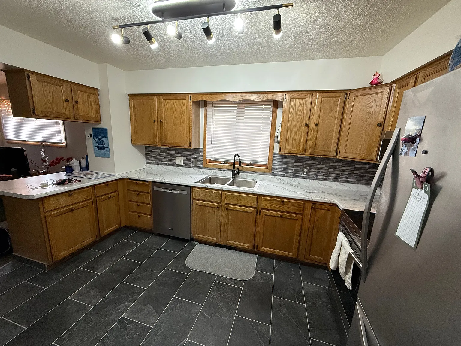 1105 8th St SE — Photo 2