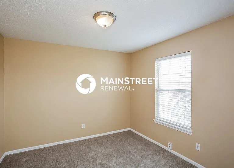 10305 Cadogan Dr — Photo 12