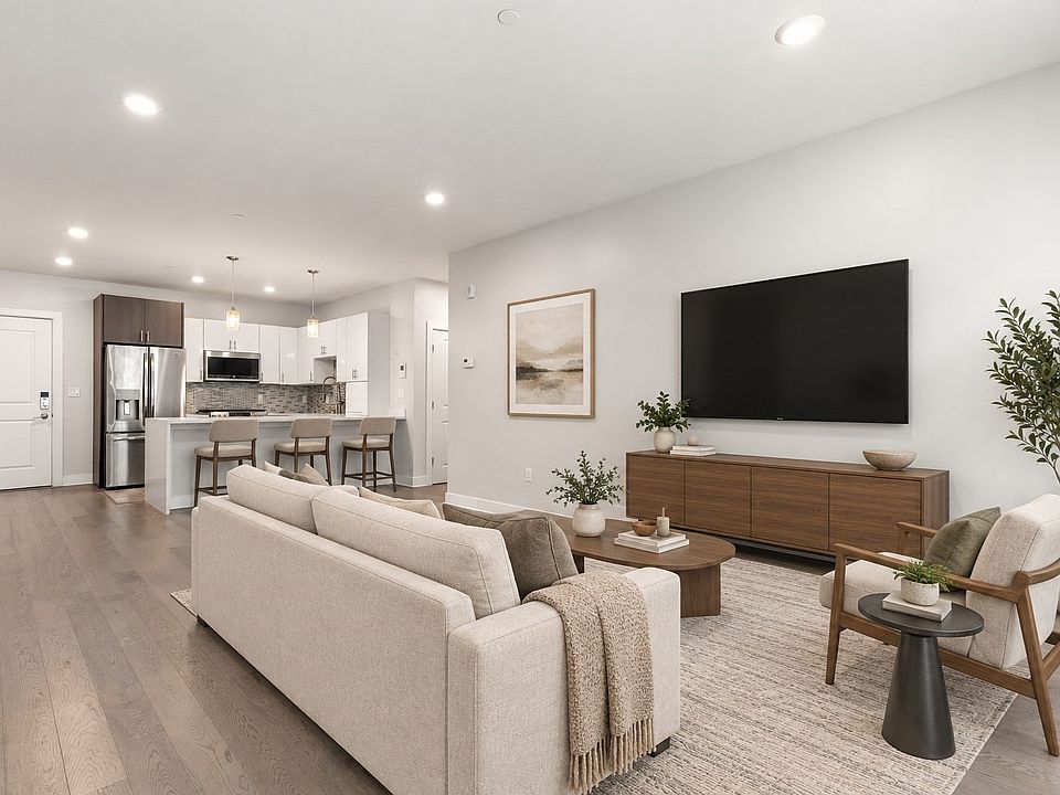 1st image of 2 Cliveden St Unit 201E