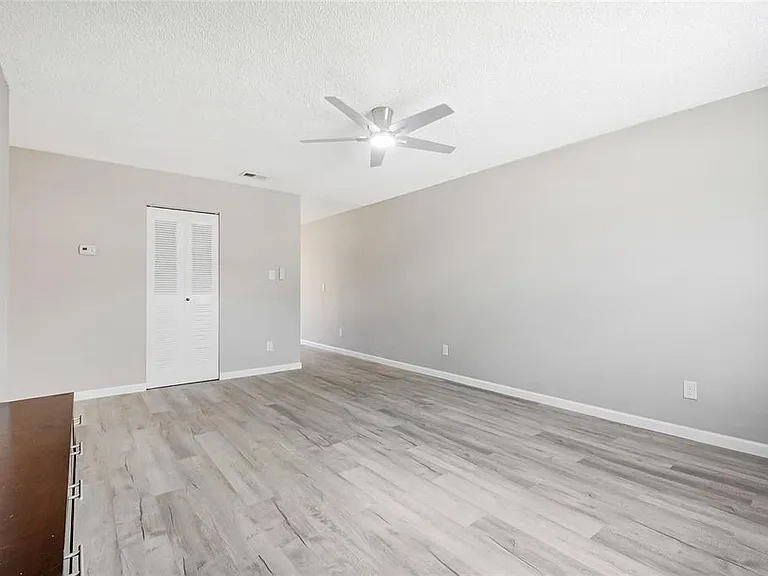 106 Lake Villa Way — Photo 9