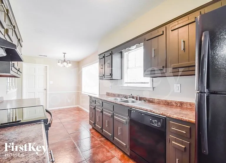 4475 Grinstead Cv — Photo 7