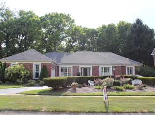 9508 Tamarisk Pkwy, Louisville, KY 40223
