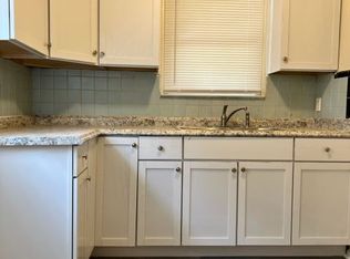 18272 Sunderland Rd, Detroit, MI 48219