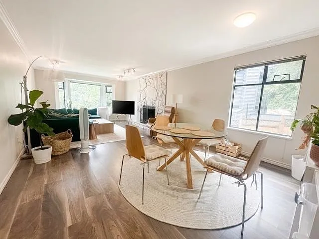 3 bed, 2659 sqft, $4,500 — Photo 2