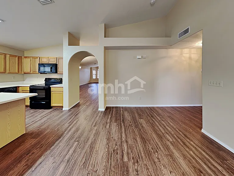 7607 S Wildberry Ave — Photo 5