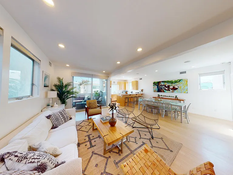 1410 Pacific Ave — Photo 28