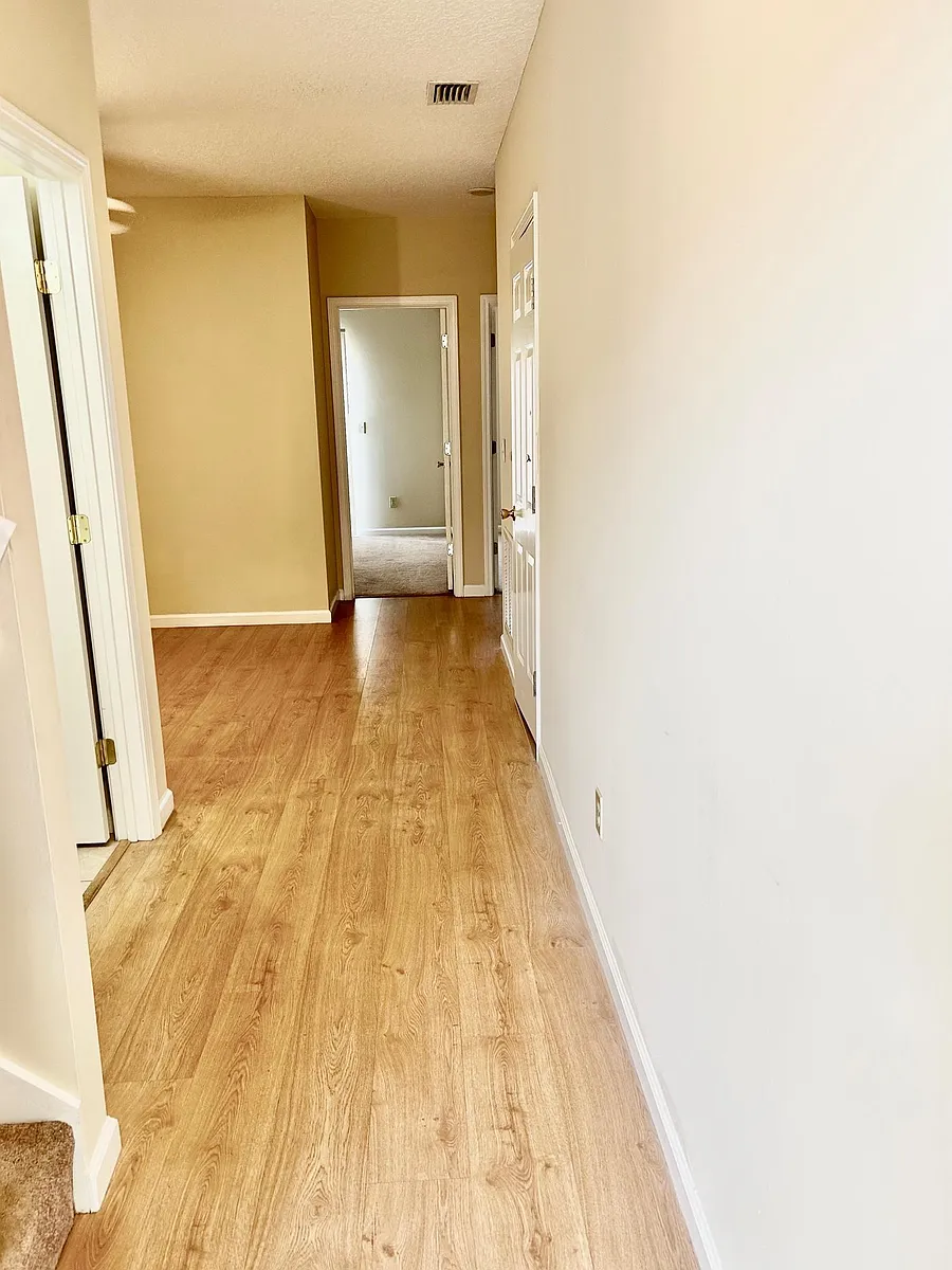 Building Photo - 825 Anastasia Blvd #D22