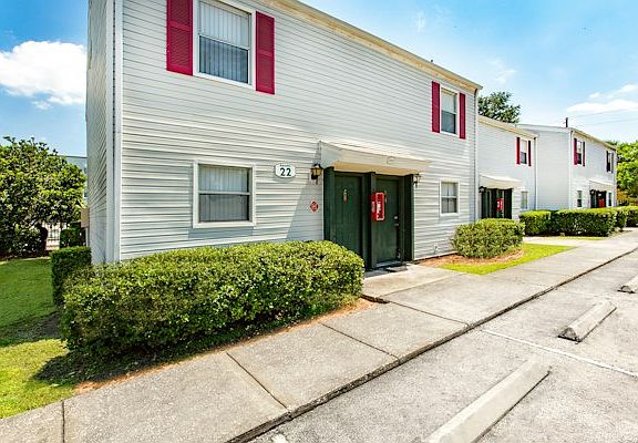 3rd image of 5942 Winegard Rd #6085