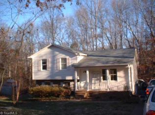 5408 Bridal Ridge Rd, Pfafftown, NC 27040