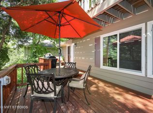 420 Warwick Rd, Tower Lakes, IL 60010