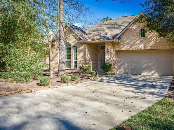 46 N Belfair Pl, Spring, TX 77382