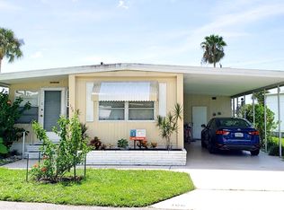 106 Circle Dr, Nokomis, FL 34275