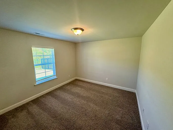272 Abercorn Dr — Photo 15