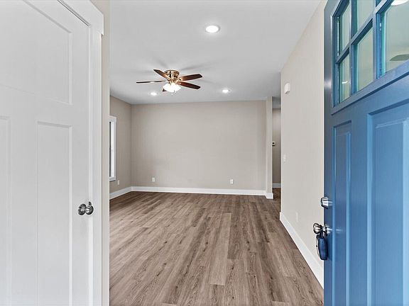5th image of 92 Maddox Ln