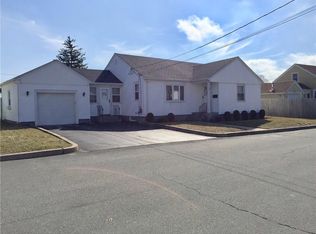 16 Spring St, North Providence, RI 02904