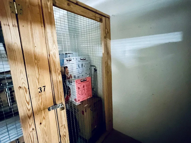 Additional storage room